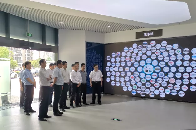 苏州市副市长杨知评调研中国电子·苏州网安创新基地